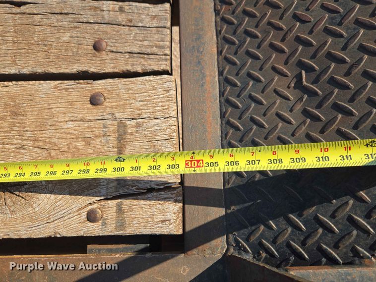 image for item EW0169 1998 Shop built drop deck equipment trailer