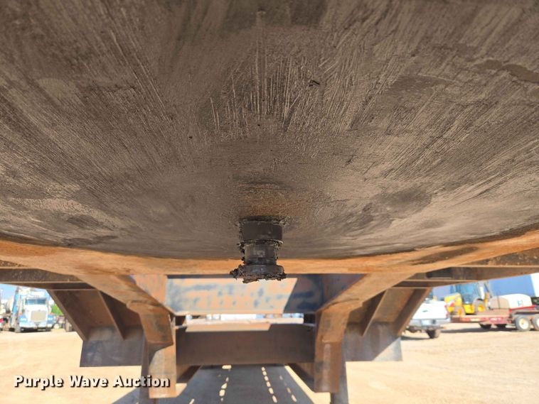 image for item EW0169 1998 Shop built drop deck equipment trailer