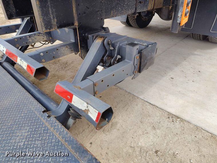 image for item EW1022 2020 Freightliner M2 106 box truck