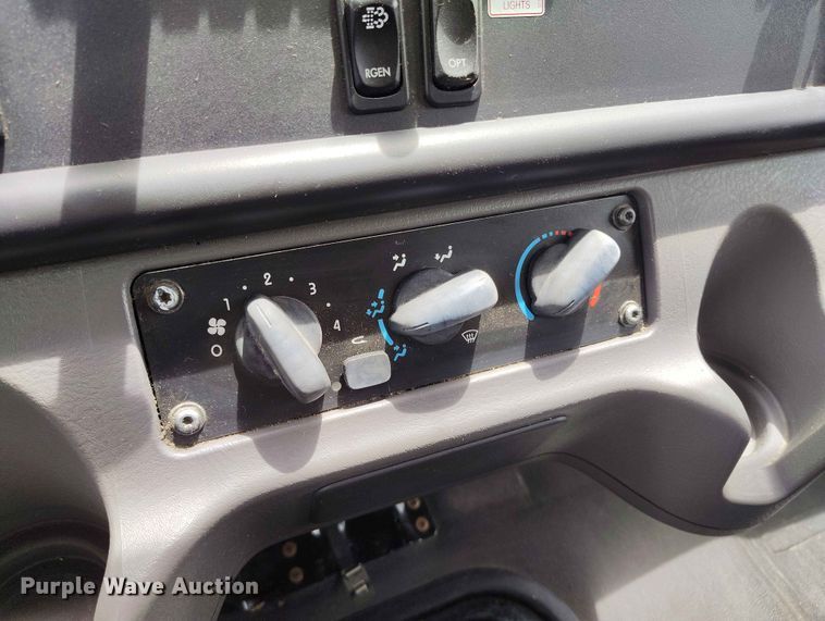 image for item EW1022 2020 Freightliner M2 106 box truck