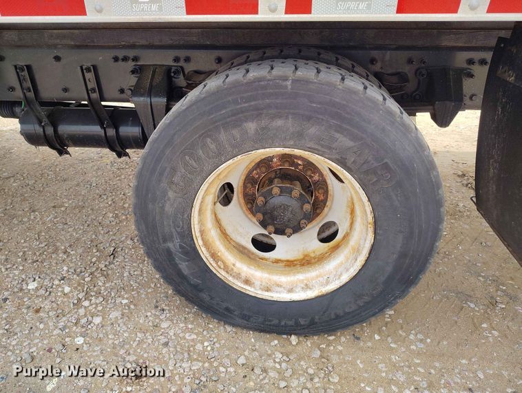 image for item EW1022 2020 Freightliner M2 106 box truck