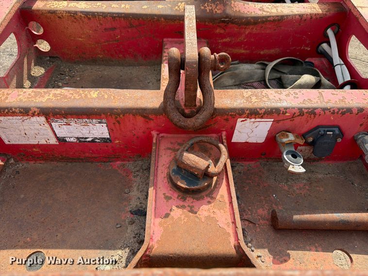 image for item EW4784 2011 Advanced Hauler lowboy equipment trailer