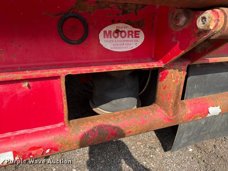 image for item EW4784 2011 Advanced Hauler lowboy equipment trailer