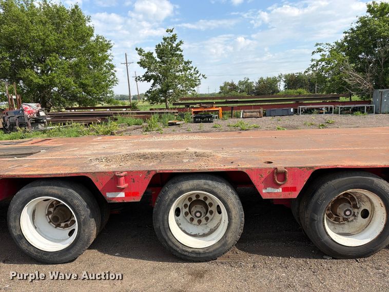 image for item EW4784 2011 Advanced Hauler lowboy equipment trailer