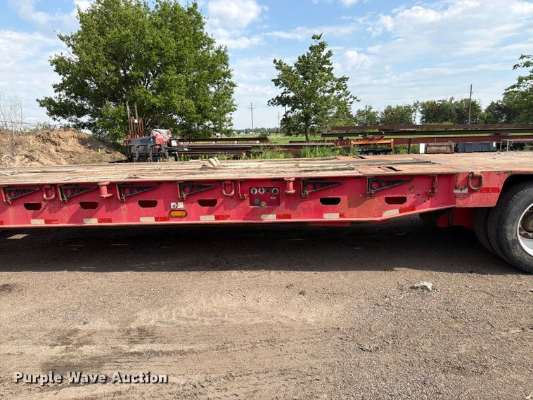 image for item EW4784 2011 Advanced Hauler lowboy equipment trailer