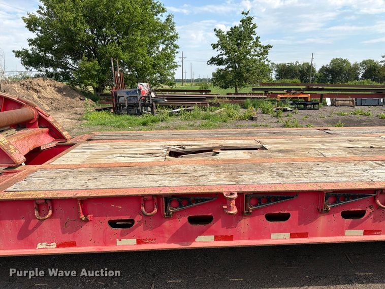 image for item EW4784 2011 Advanced Hauler lowboy equipment trailer