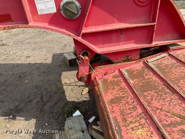 image for item EW4784 2011 Advanced Hauler lowboy equipment trailer