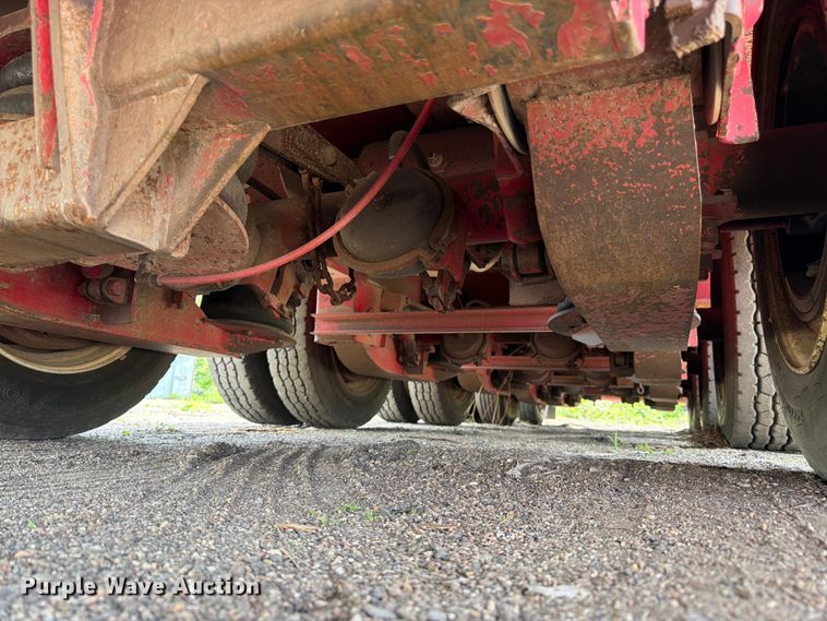 image for item EW4784 2011 Advanced Hauler lowboy equipment trailer