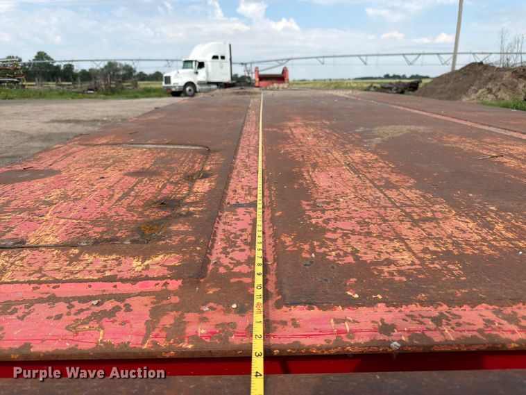 image for item EW4784 2011 Advanced Hauler lowboy equipment trailer
