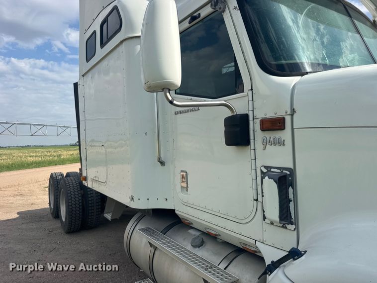 image for item EW4785 2006 International 9400i semi truck