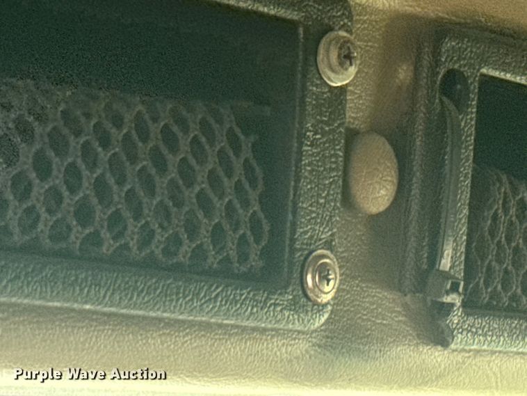 image for item EW4785 2006 International 9400i semi truck