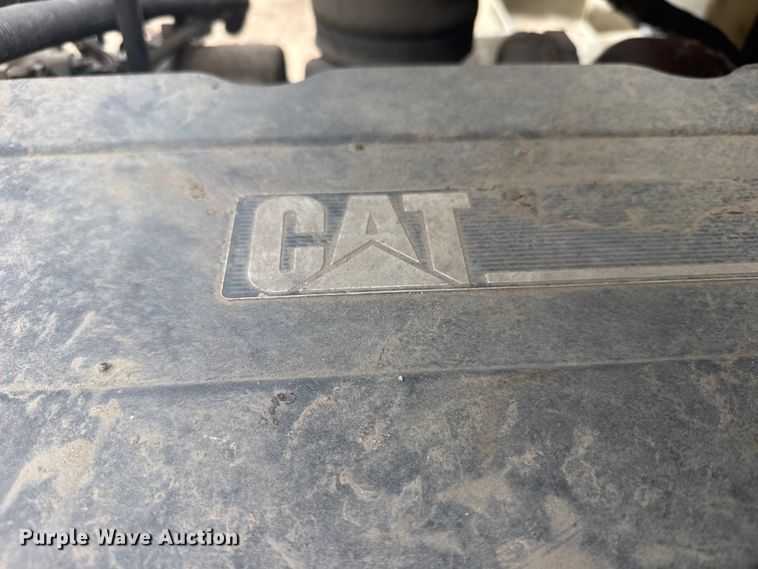 image for item EW4785 2006 International 9400i semi truck