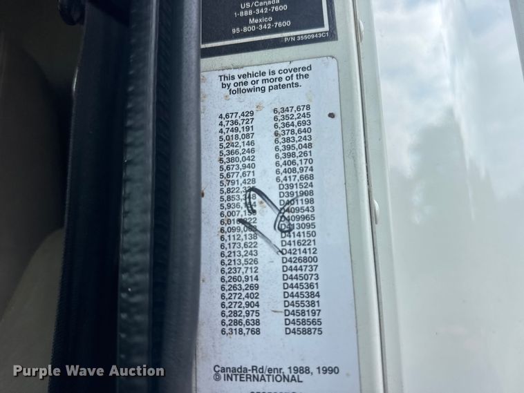 image for item EW4785 2006 International 9400i semi truck