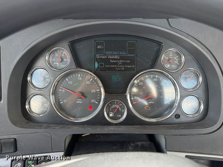 image for item EX0491 2021 Kenworth T680 semi truck