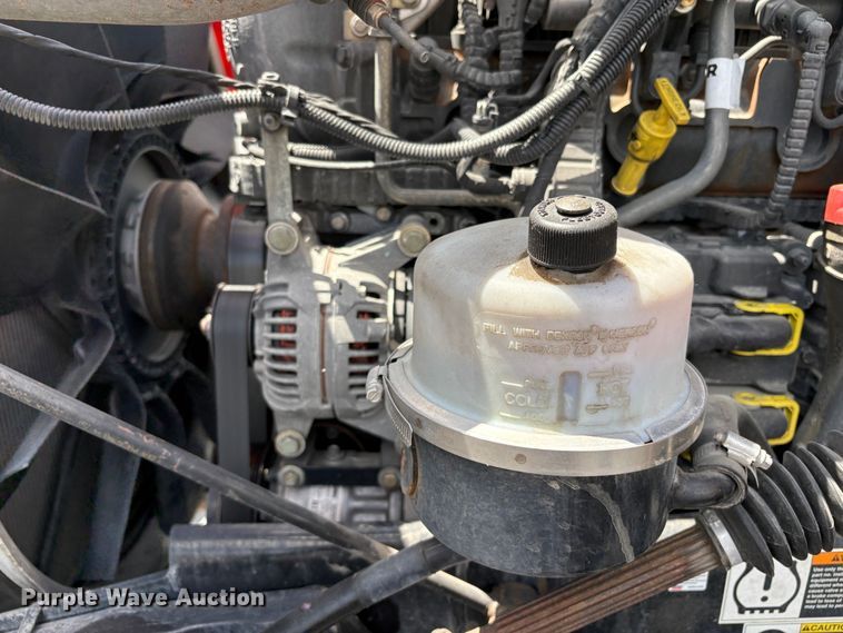 image for item EX0491 2021 Kenworth T680 semi truck