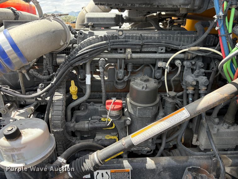 image for item EX0491 2021 Kenworth T680 semi truck