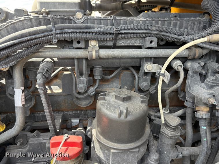 image for item EX0491 2021 Kenworth T680 semi truck