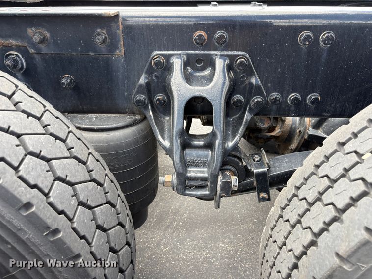 image for item EX0491 2021 Kenworth T680 semi truck