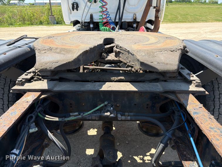 image for item EX4495 2015 Freightliner Cascadia semi truck