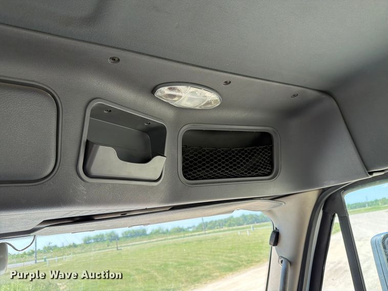 image for item EX4495 2015 Freightliner Cascadia semi truck