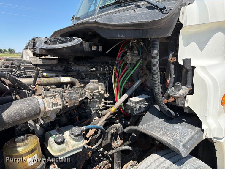 image for item EX4495 2015 Freightliner Cascadia semi truck