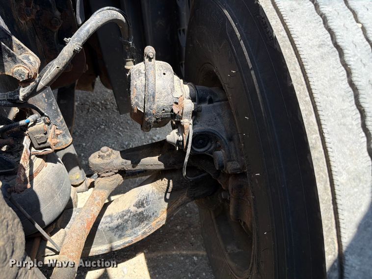 image for item EX4495 2015 Freightliner Cascadia semi truck