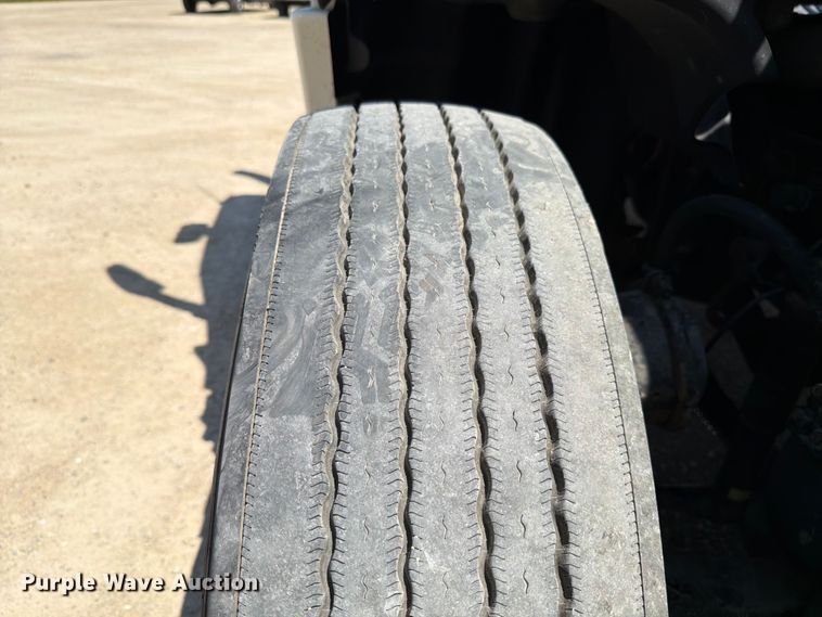 image for item EX4495 2015 Freightliner Cascadia semi truck