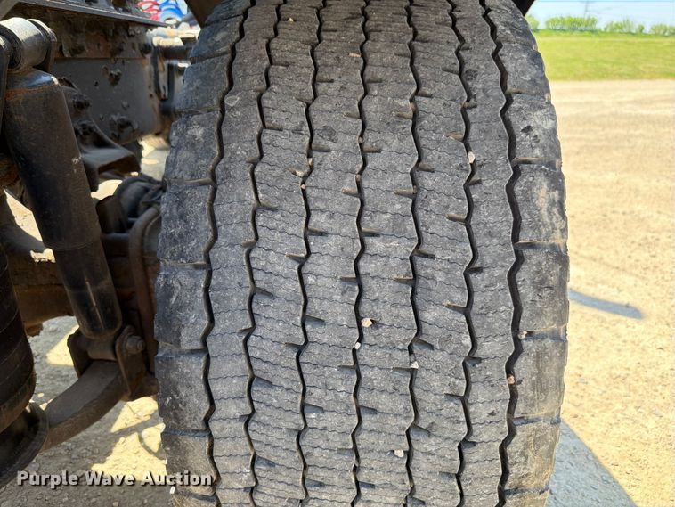 image for item EX4495 2015 Freightliner Cascadia semi truck