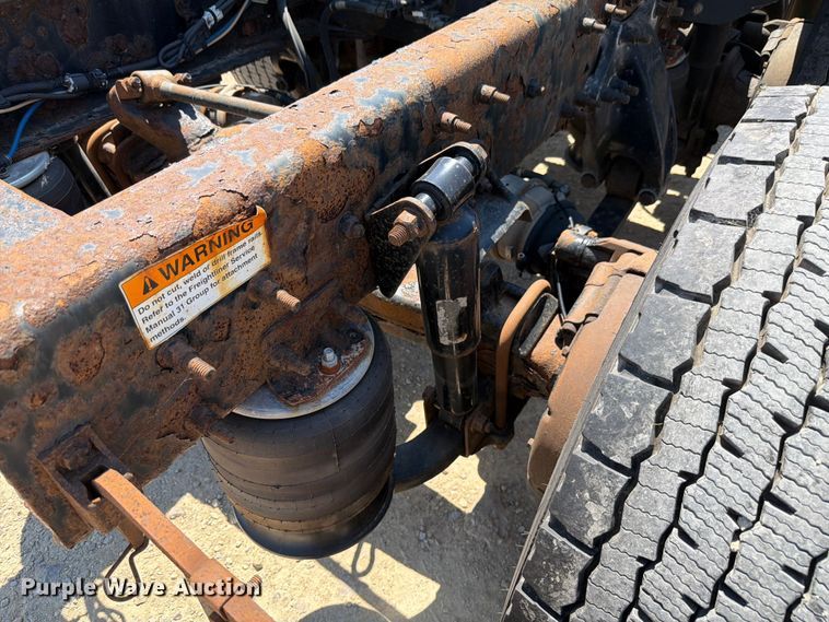 image for item EX4495 2015 Freightliner Cascadia semi truck