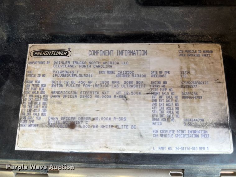 image for item EX4495 2015 Freightliner Cascadia semi truck