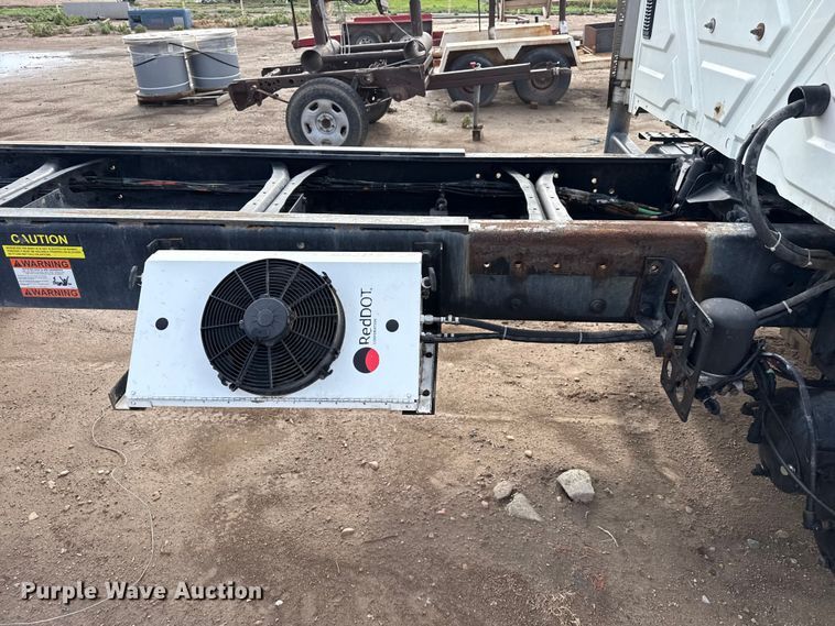 image for item FB6726 2007 International 7400 truck cab and chassis
