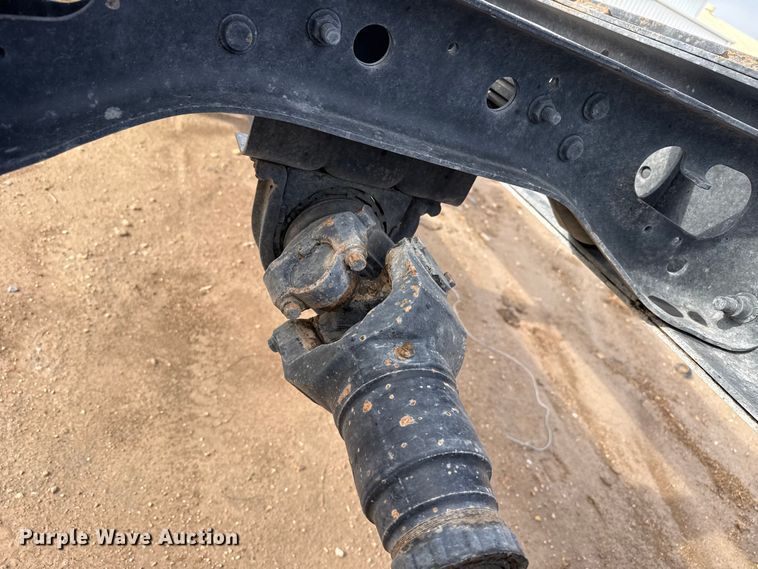 image for item FB6726 2007 International 7400 truck cab and chassis