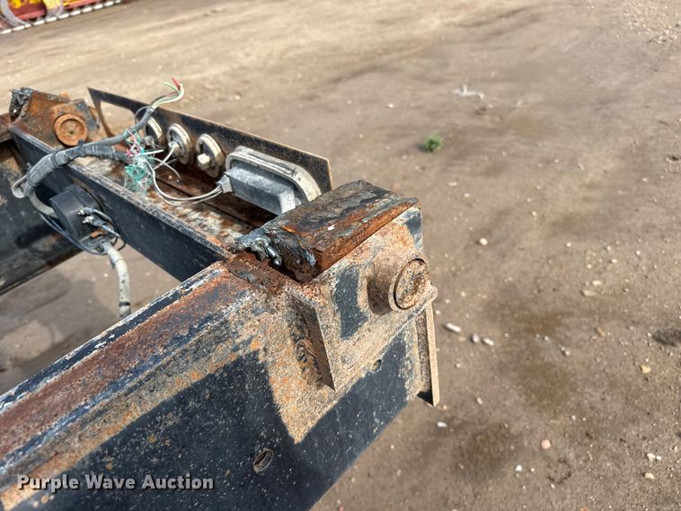 image for item FB6726 2007 International 7400 truck cab and chassis