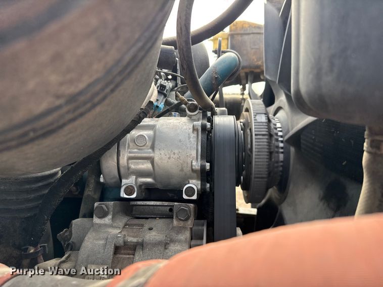 image for item FB6726 2007 International 7400 truck cab and chassis