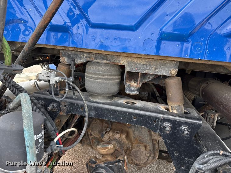 image for item FB6728 2010 International Prostar Premium semi truck
