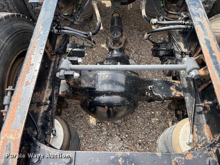 image for item FB6728 2010 International Prostar Premium semi truck
