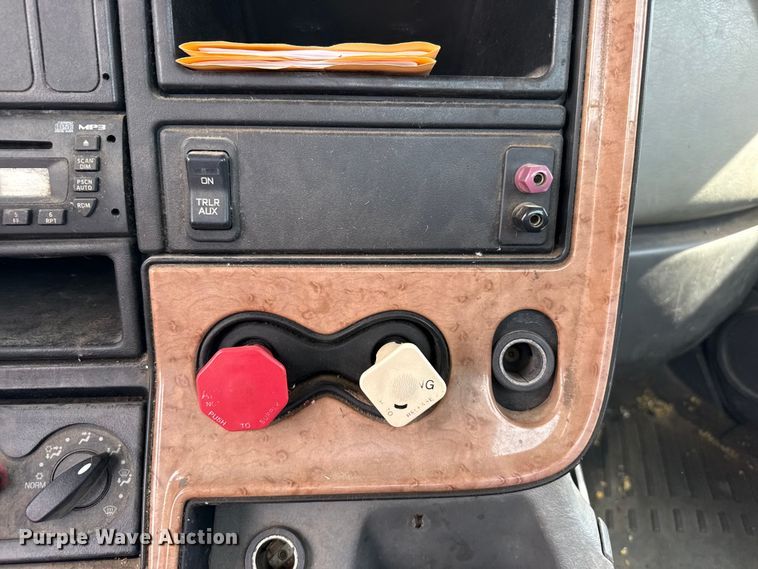 image for item FB6728 2010 International Prostar Premium semi truck