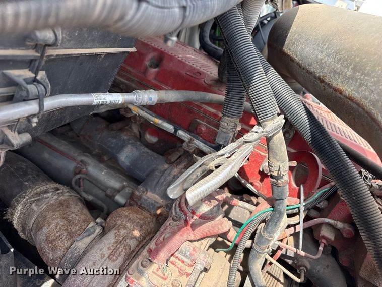 image for item FB6728 2010 International Prostar Premium semi truck