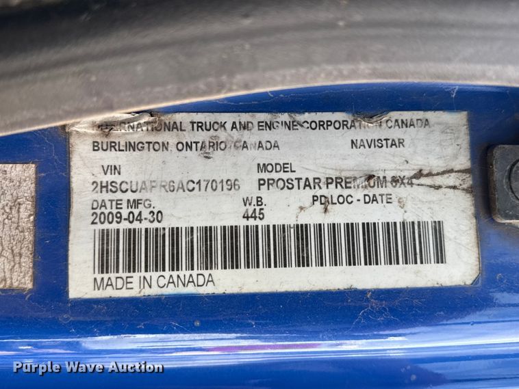image for item FB6728 2010 International Prostar Premium semi truck