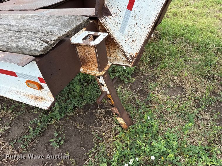 image for item FB6729 1984 Fruehauf equipment trailer