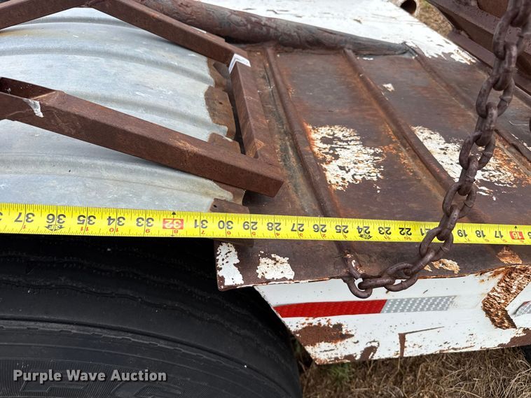 image for item FB6729 1984 Fruehauf equipment trailer