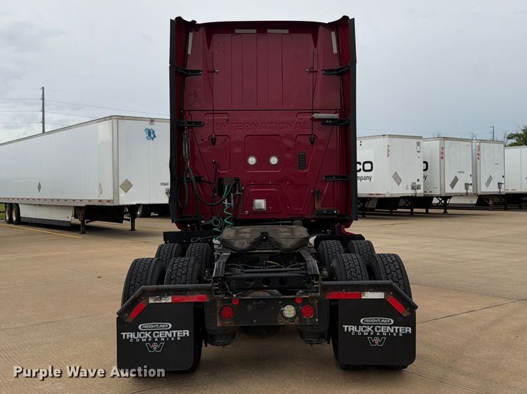 image for item FB7457 2019 International LT625 semi truck