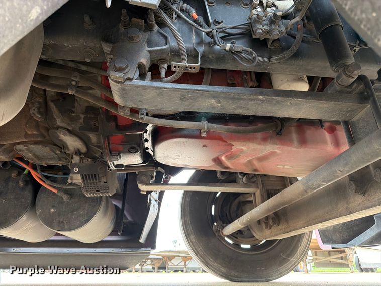 image for item FB7457 2019 International LT625 semi truck