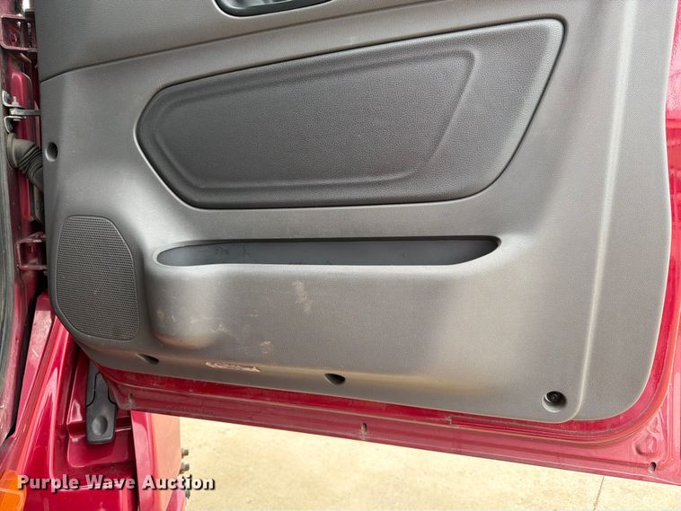 image for item FB7457 2019 International LT625 semi truck