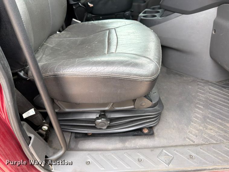 image for item FB7457 2019 International LT625 semi truck