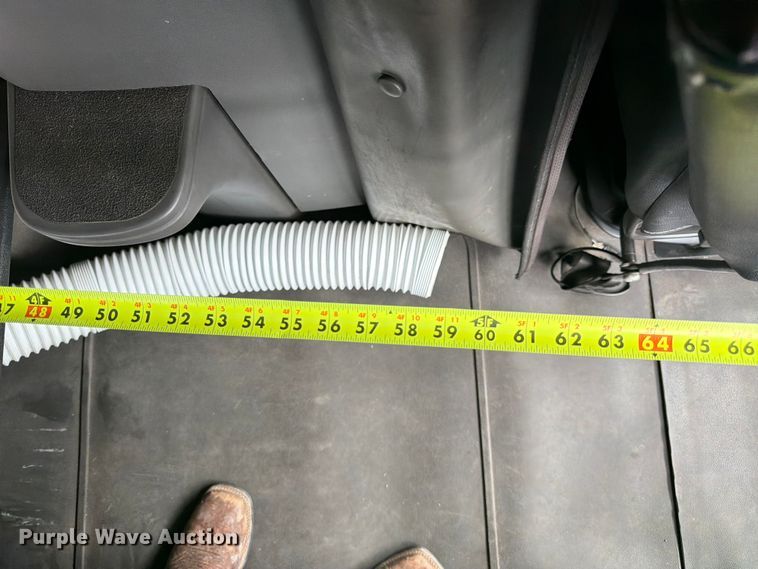 image for item FB7457 2019 International LT625 semi truck