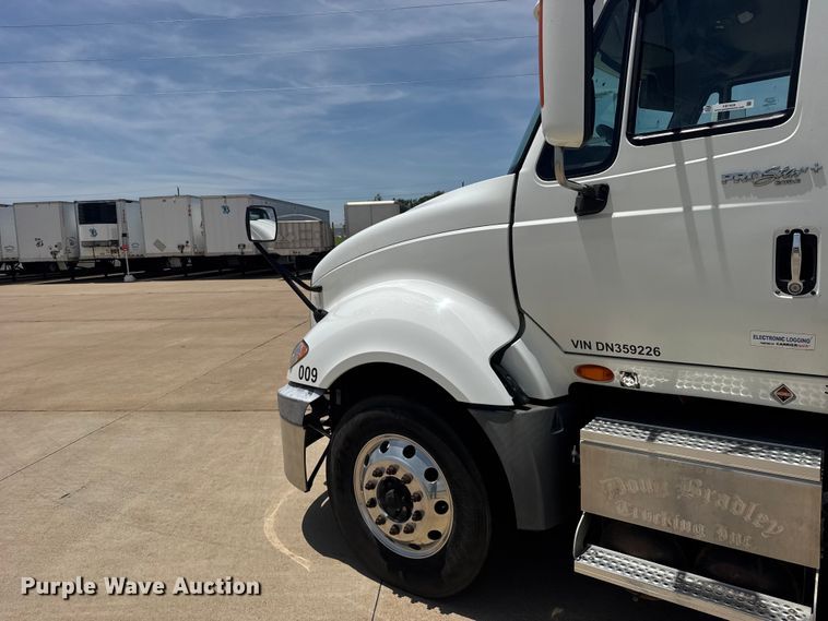 image for item FB7459 2013 International LF687 semi truck