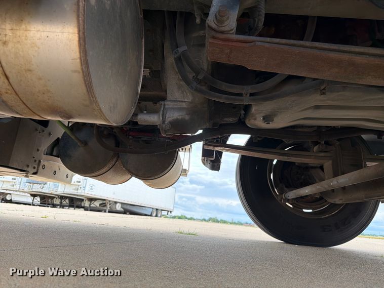 image for item FB7459 2013 International LF687 semi truck