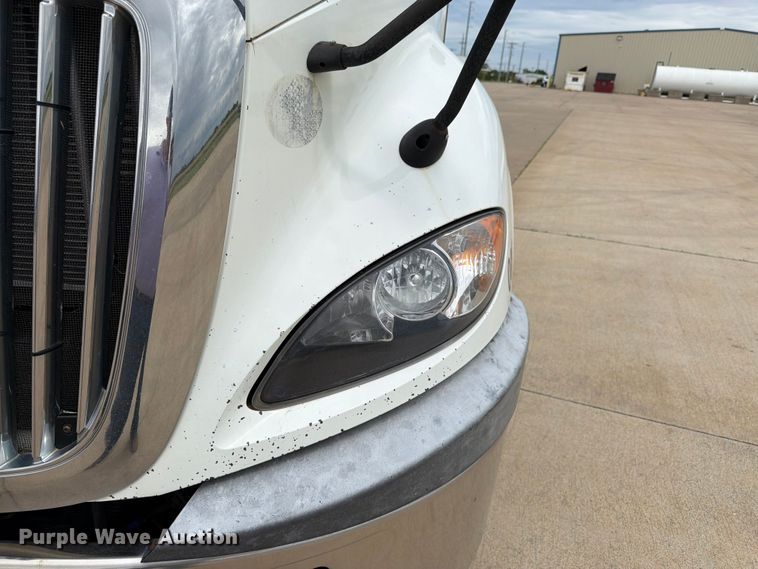 image for item FB7459 2013 International LF687 semi truck