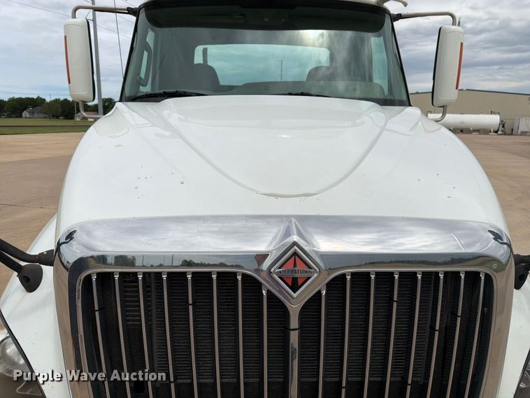 image for item FB7459 2013 International LF687 semi truck